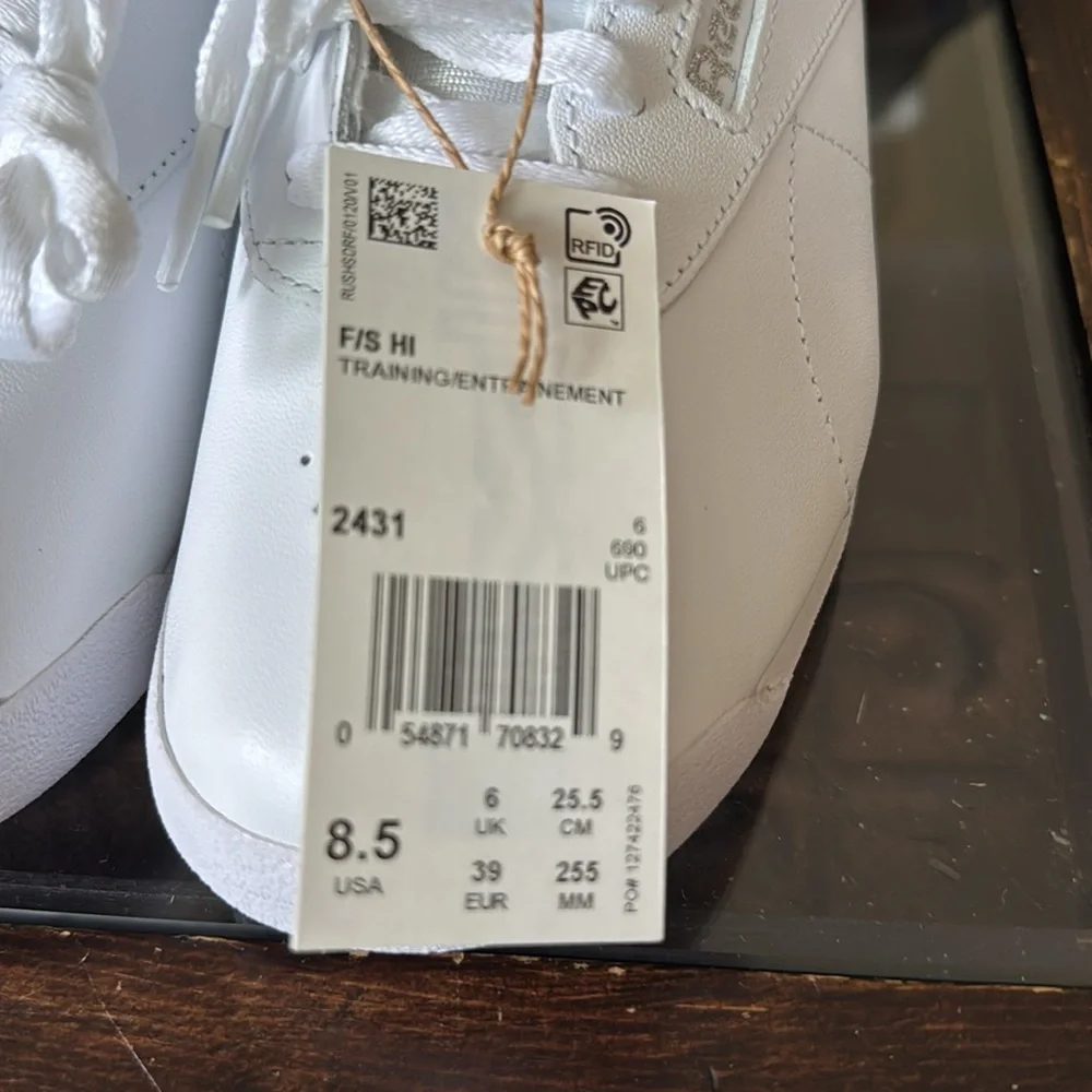 Brand new w tag Reebok Freestyle High tops - Picture 5 of 6